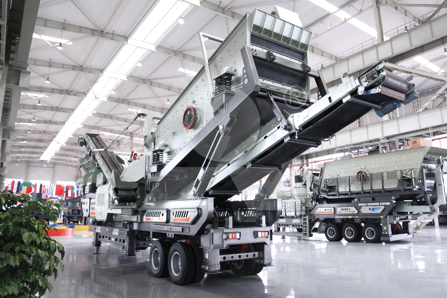 Изучение процесса дробления на обогатительных фабриках железной руды: целесообразность выбора между двухступенчатым и трехступенчатым процессами.